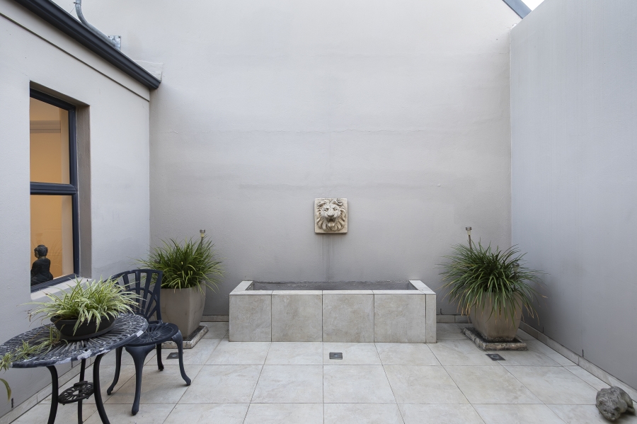 2 Bedroom Property for Sale in De Wijnlanden Residential Estate Western Cape